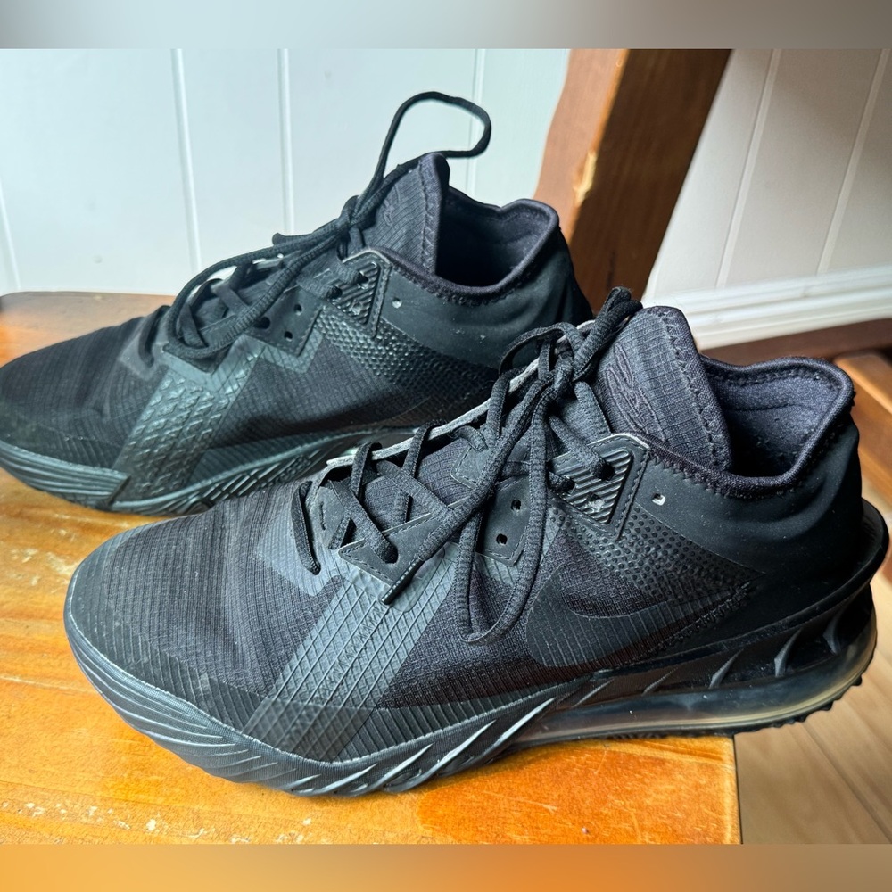 Men's Nike LeBron 18 Low - 8.5